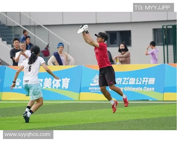 北京飞盘队在世界街舞大赛中的团队协作表现令人瞩目与赞叹 北京飞盘队在世界街舞大赛中的团队协作表现令人瞩目与赞叹