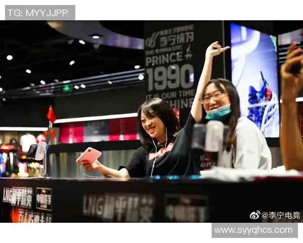 和平精英评论：深入分析LNG战队在进攻中的优劣势表现与战术调整